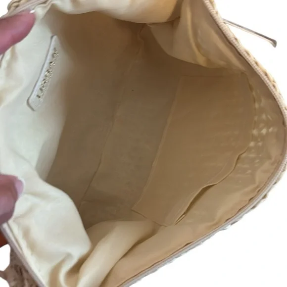 Urban Expressions Woven Straw Clutch Crossbody Floral GoldTone Chain Cream New - Picture 5 of 6